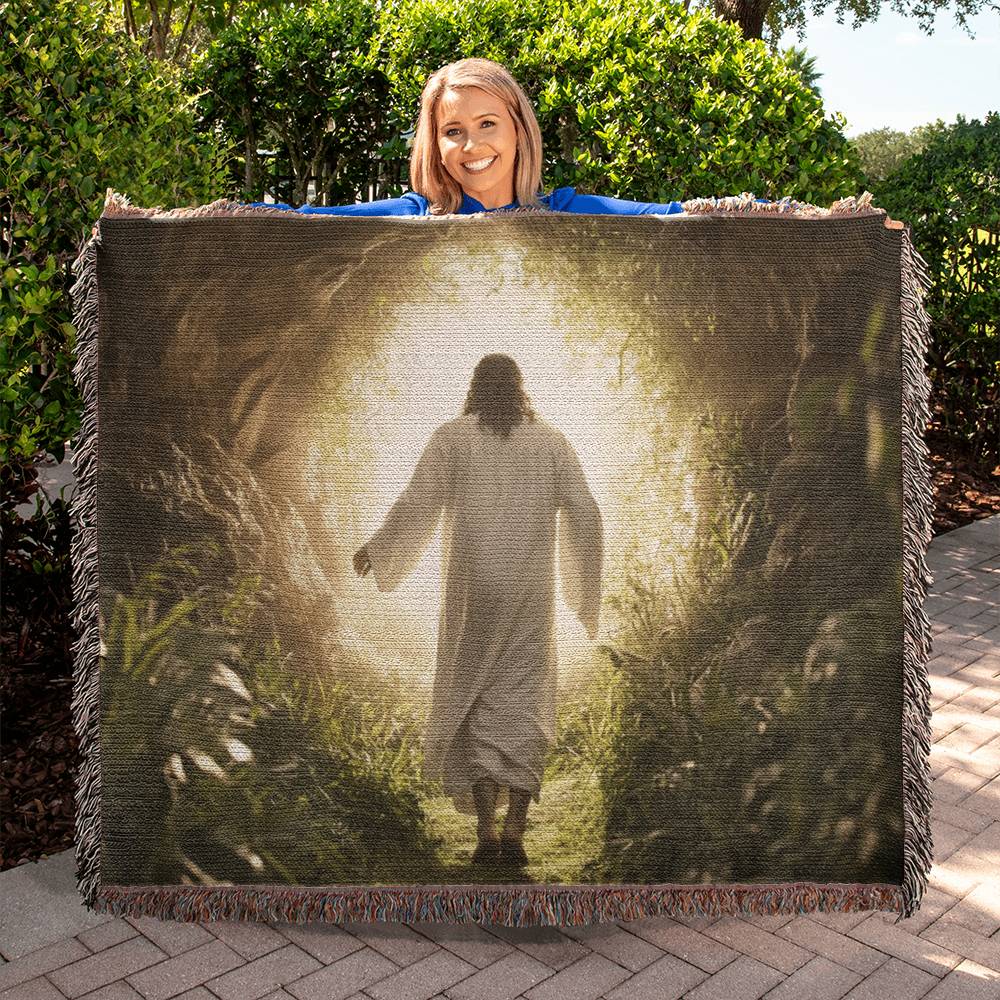 Divine Journey Blanket – Ultra-Soft Material with Tassels, Featuring Jesus Walking Towards the Light