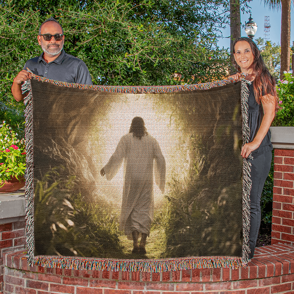 Divine Journey Blanket – Ultra-Soft Material with Tassels, Featuring Jesus Walking Towards the Light